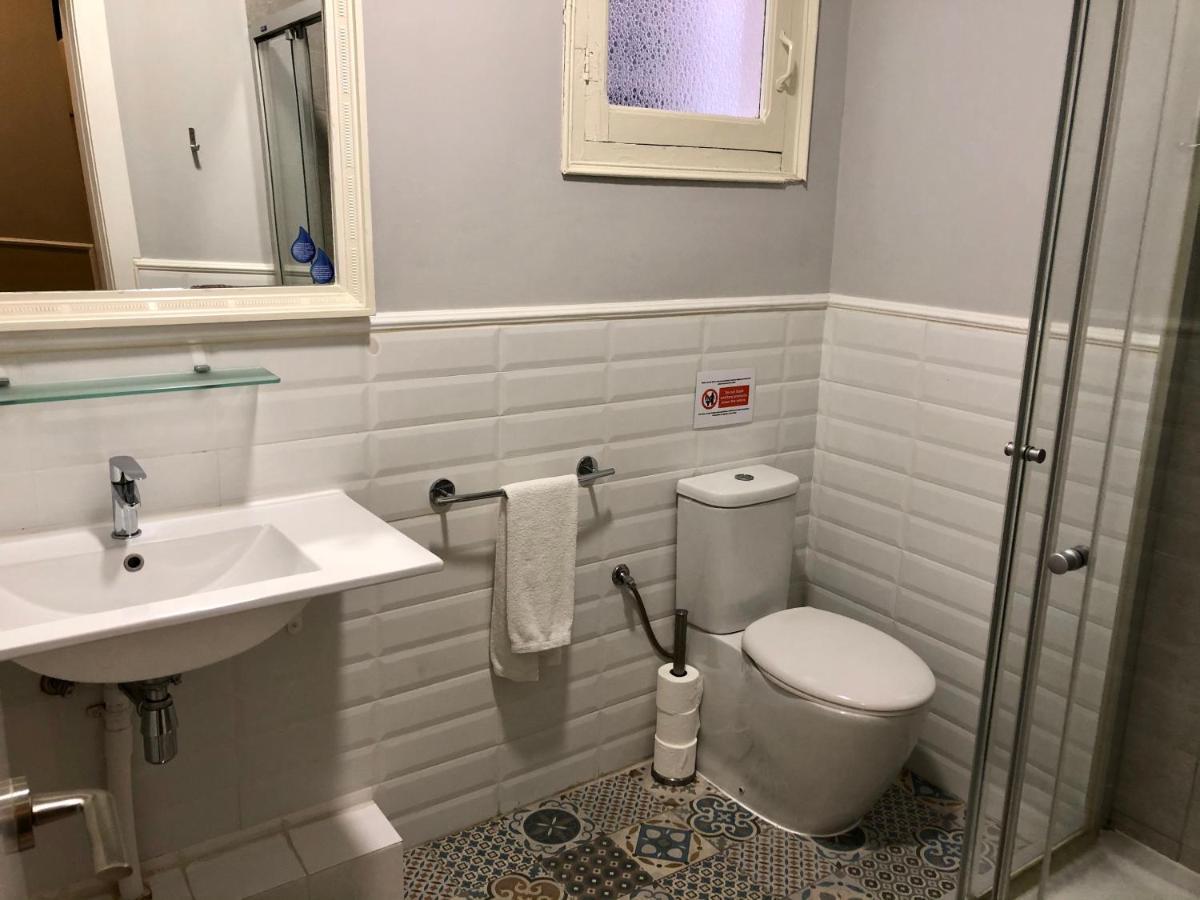 Hostal Medea Barcelona Eksteriør bilde