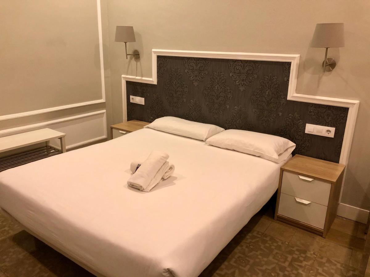 Hostal Medea Barcelona Eksteriør bilde